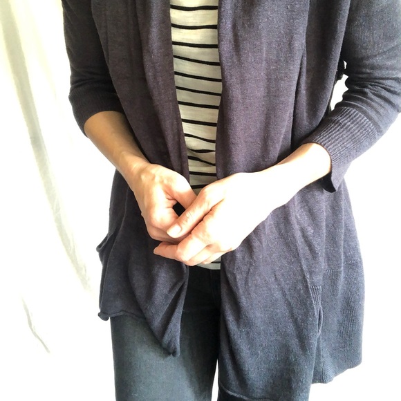 Anthropologie tiered ruffle navy cardigan 3/4 sleeves women’s size XS - Picture 4 of 9